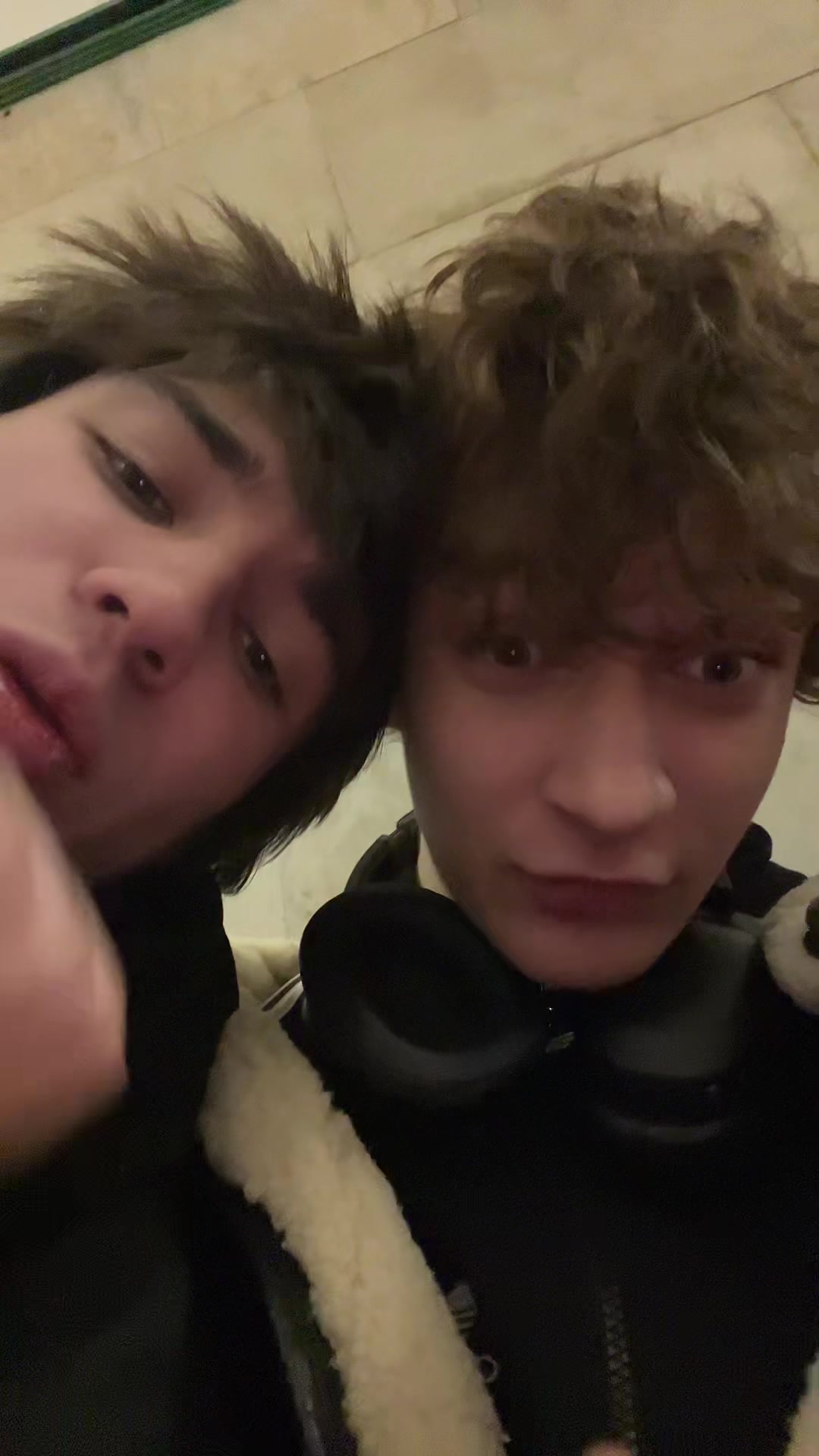 @дилер