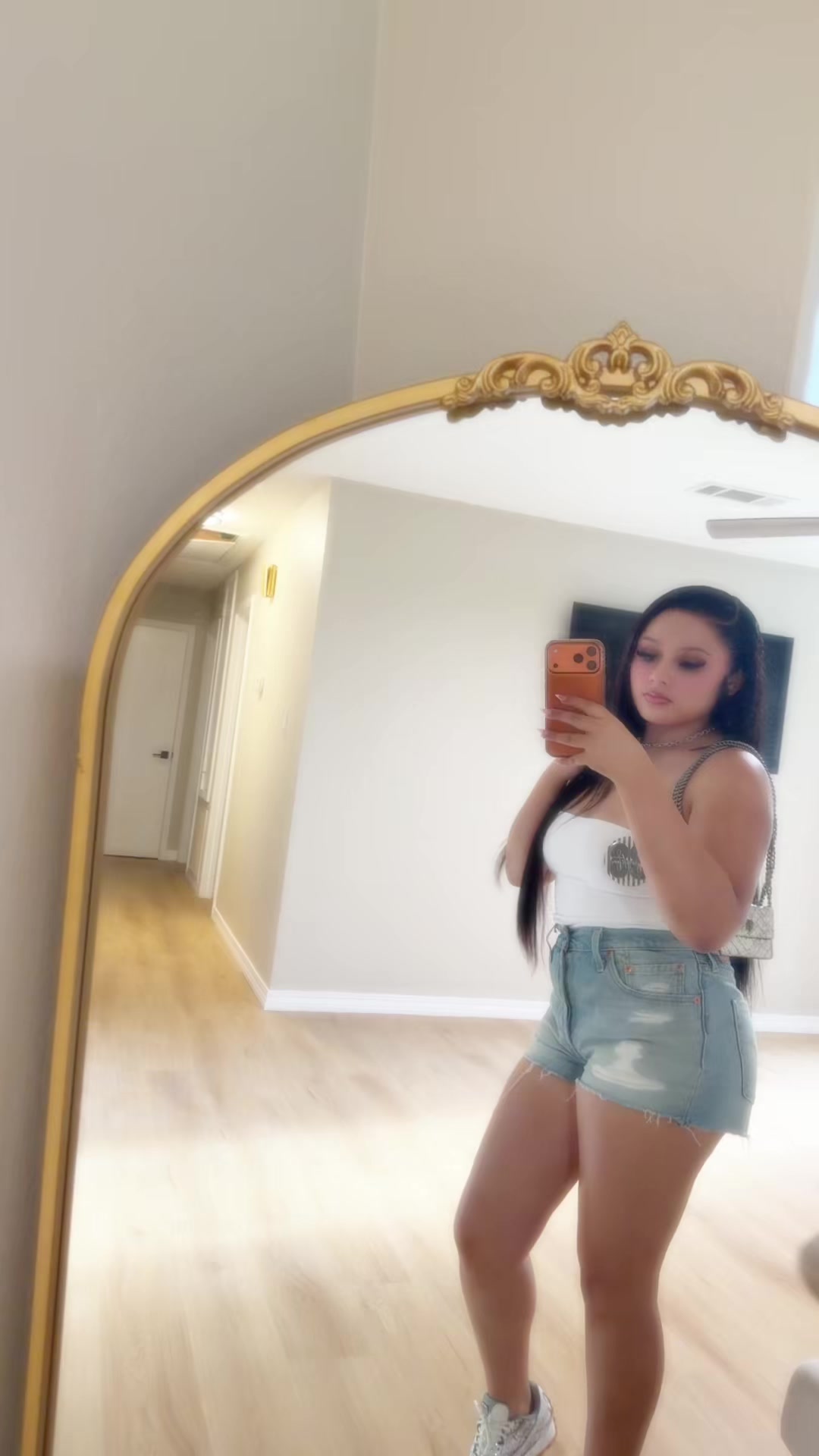 @Annahi_