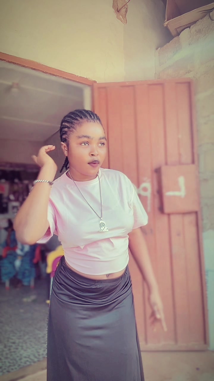 @queenash023