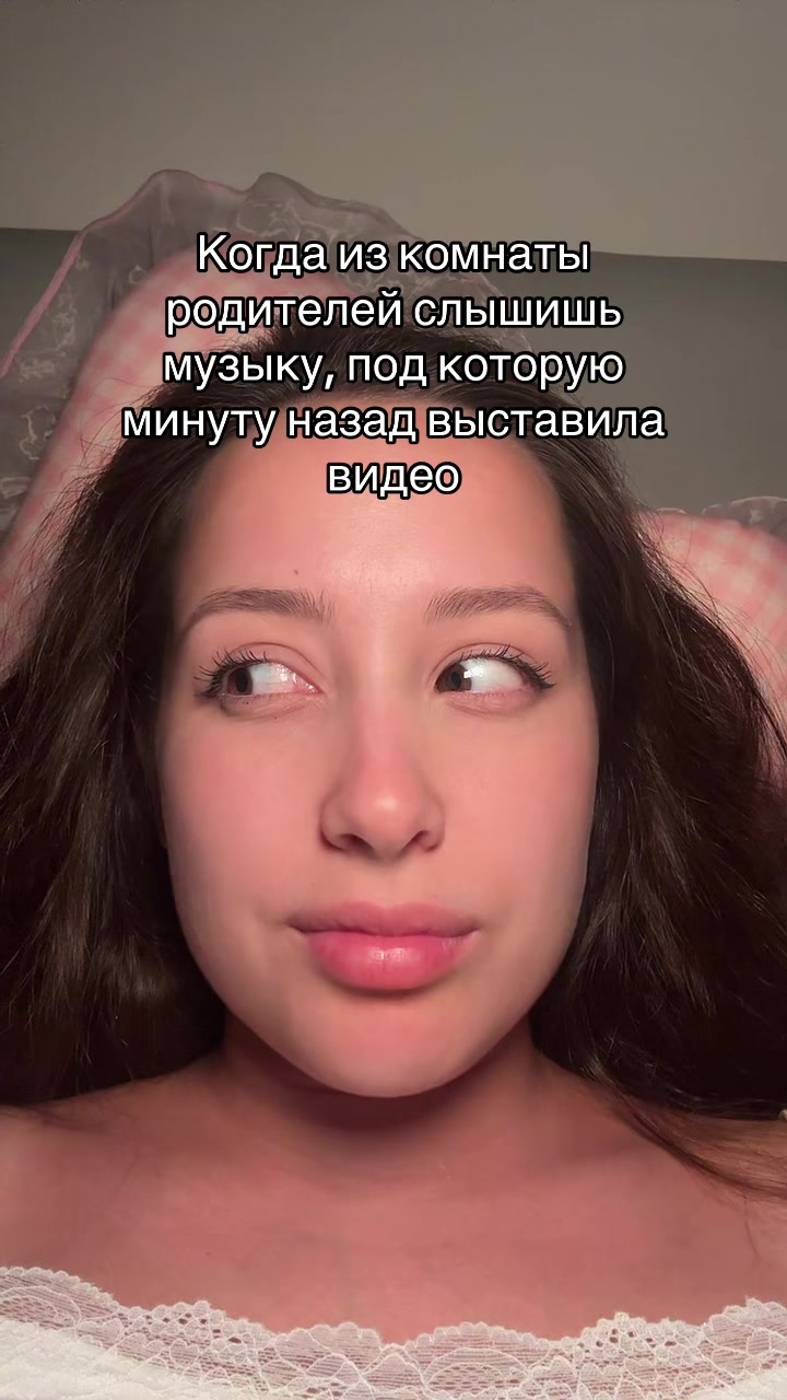 @elliinna_