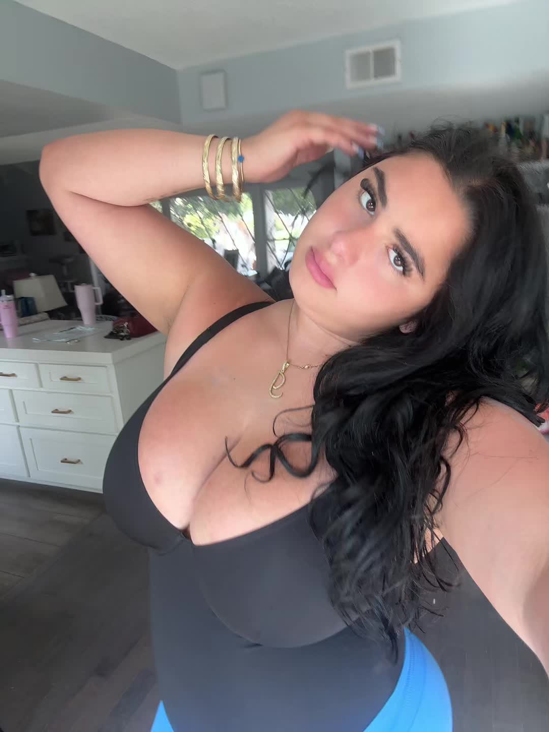 @isabellita