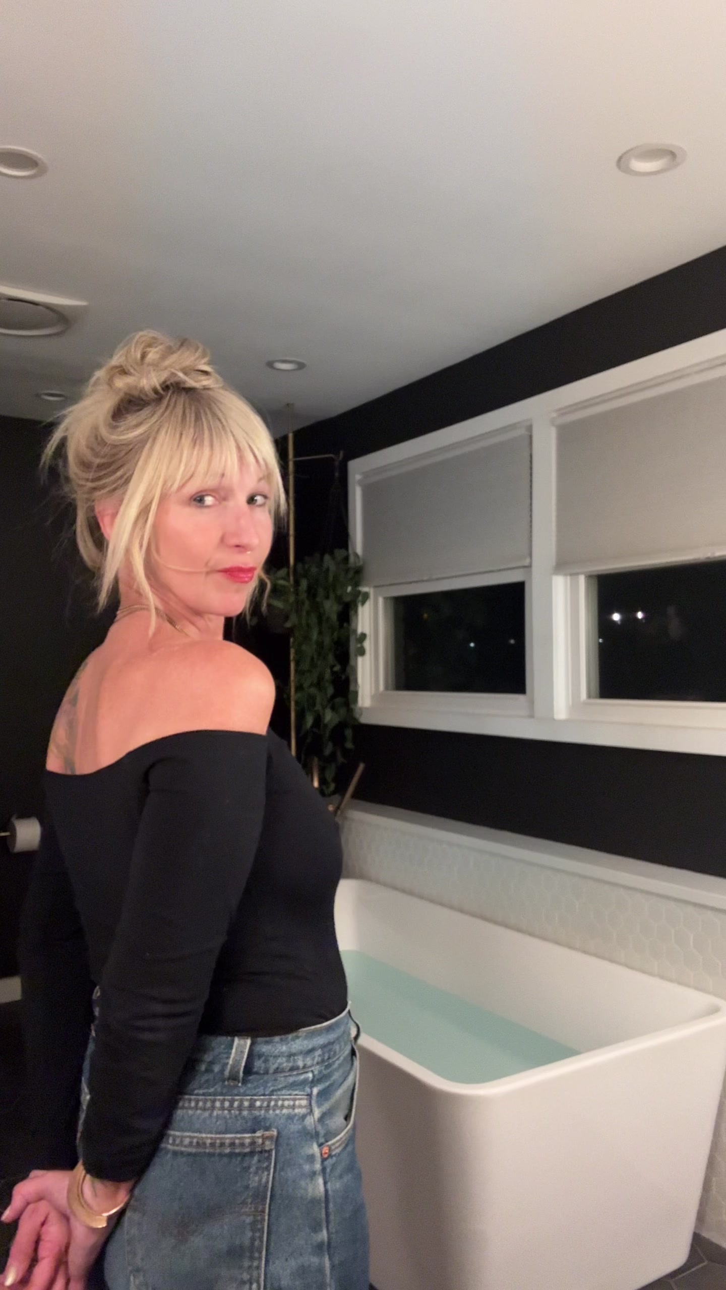 @Jayne Matthews | Hairstylist