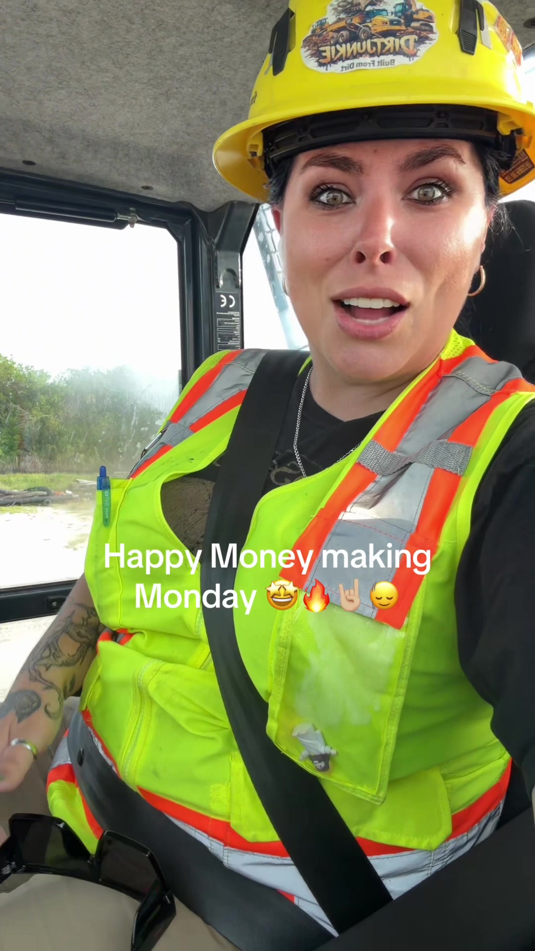 @BLUE_COLLAR_BADDIE22