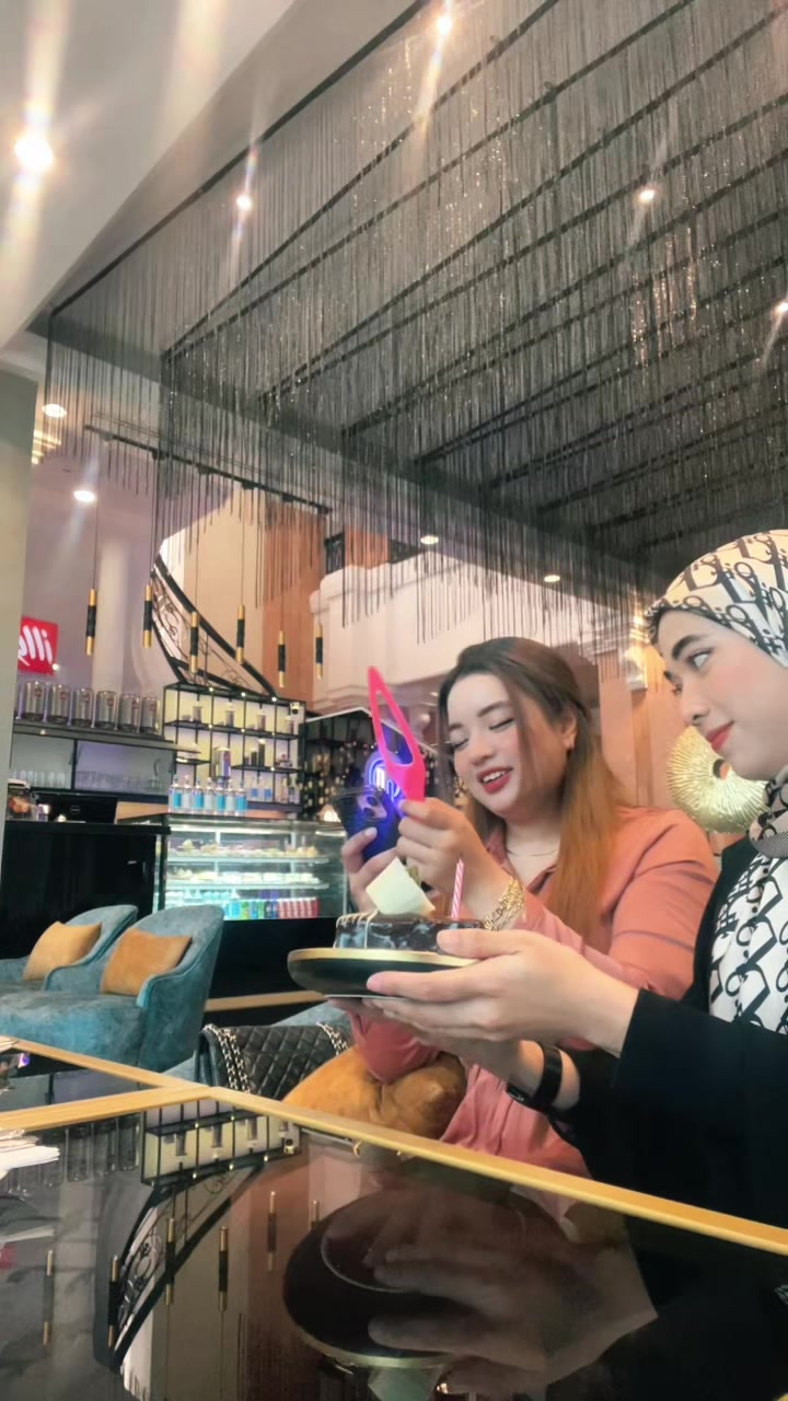 @EMA_SKINWORLD