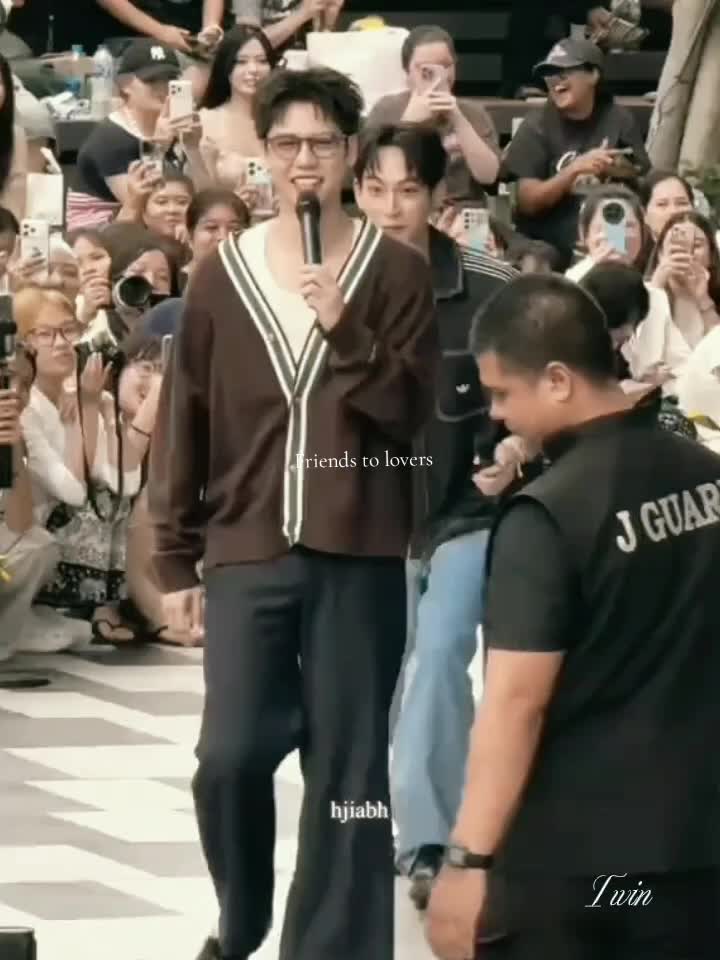 @Twin: Chi🦊