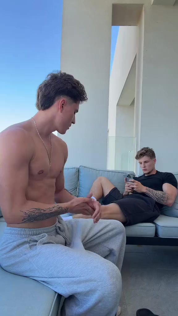@Benjaminhilton