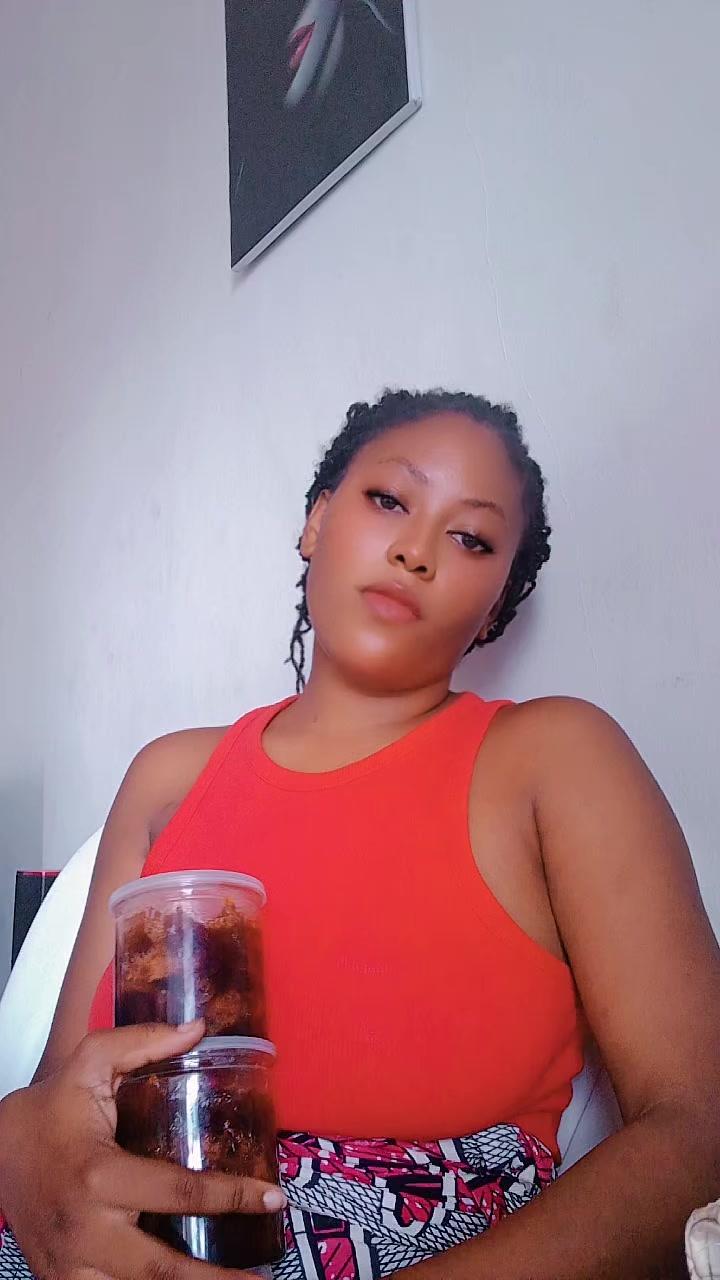 @twin_stella