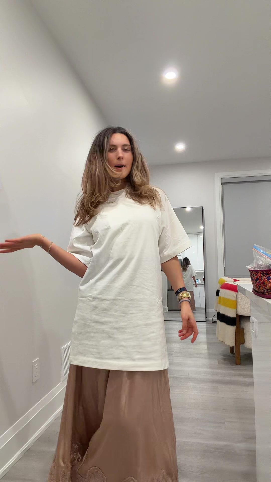 @sixgirlswithnojob
