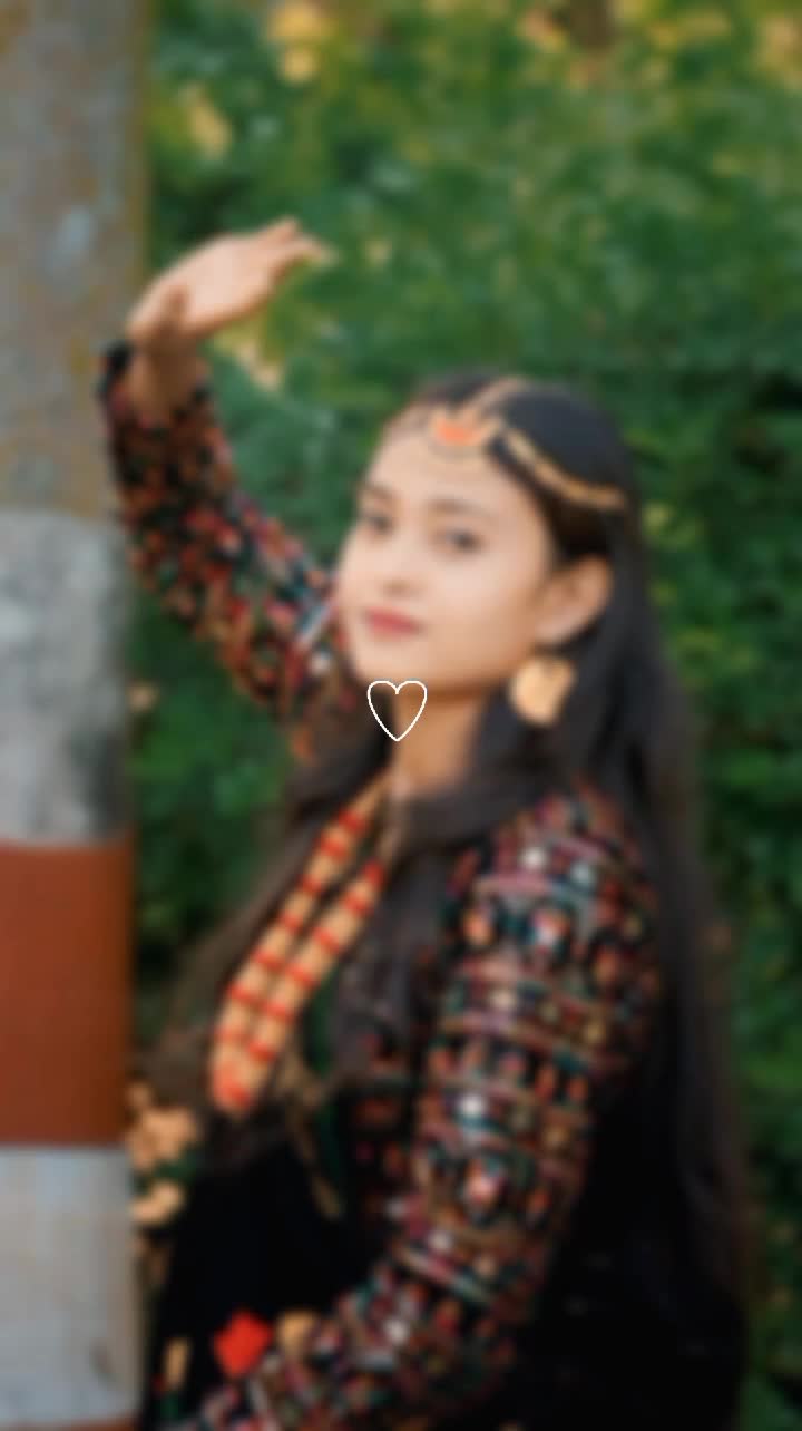 @Kavita🖤