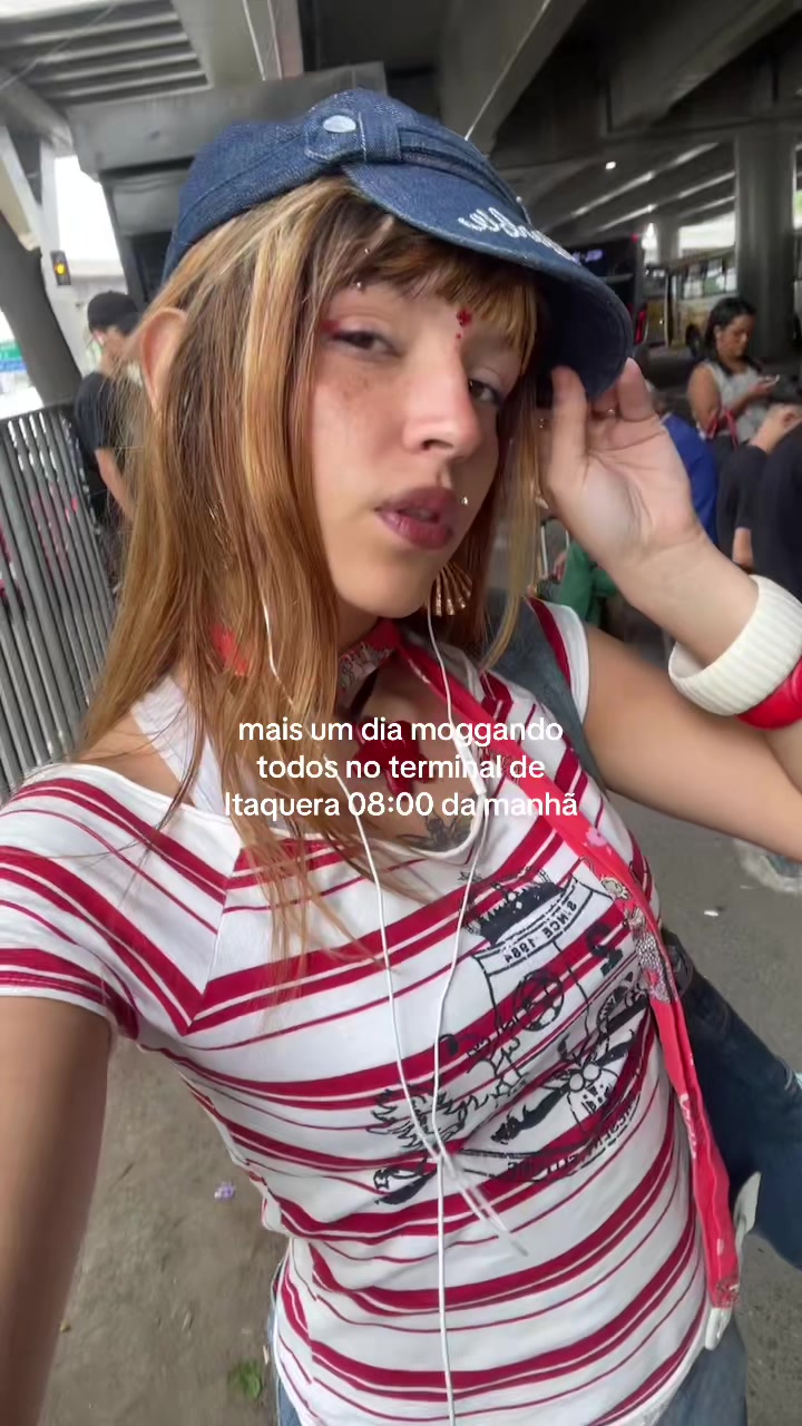 @lory ⚢