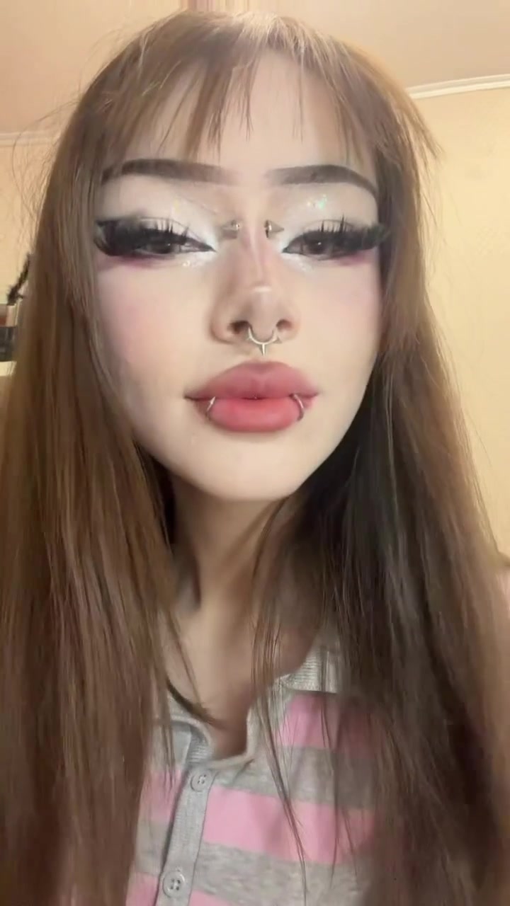 @Ririka