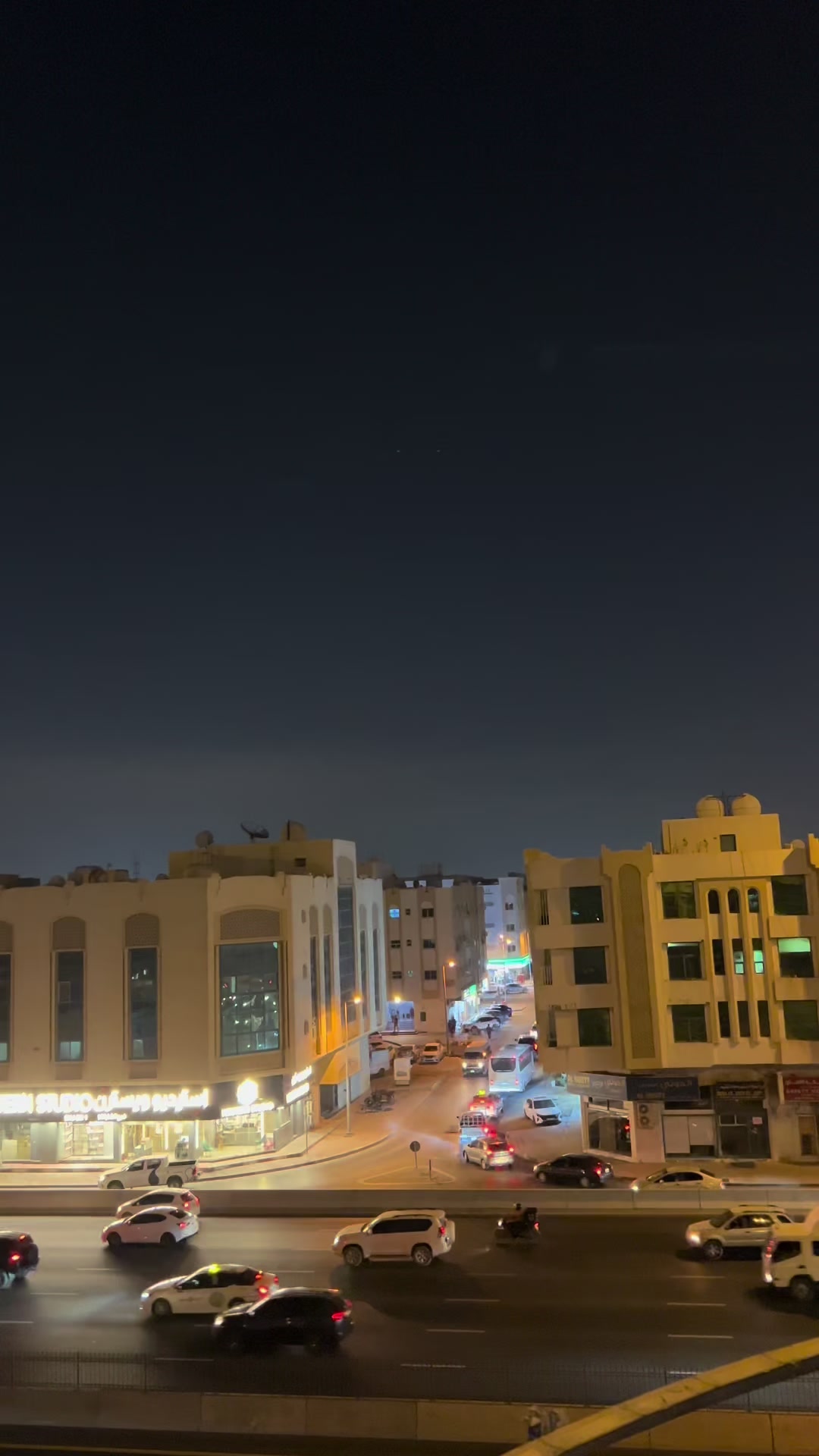 @समीर ब्रो🇳🇵🇦🇪