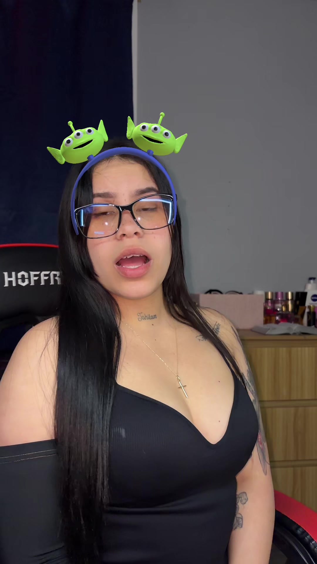 @️
