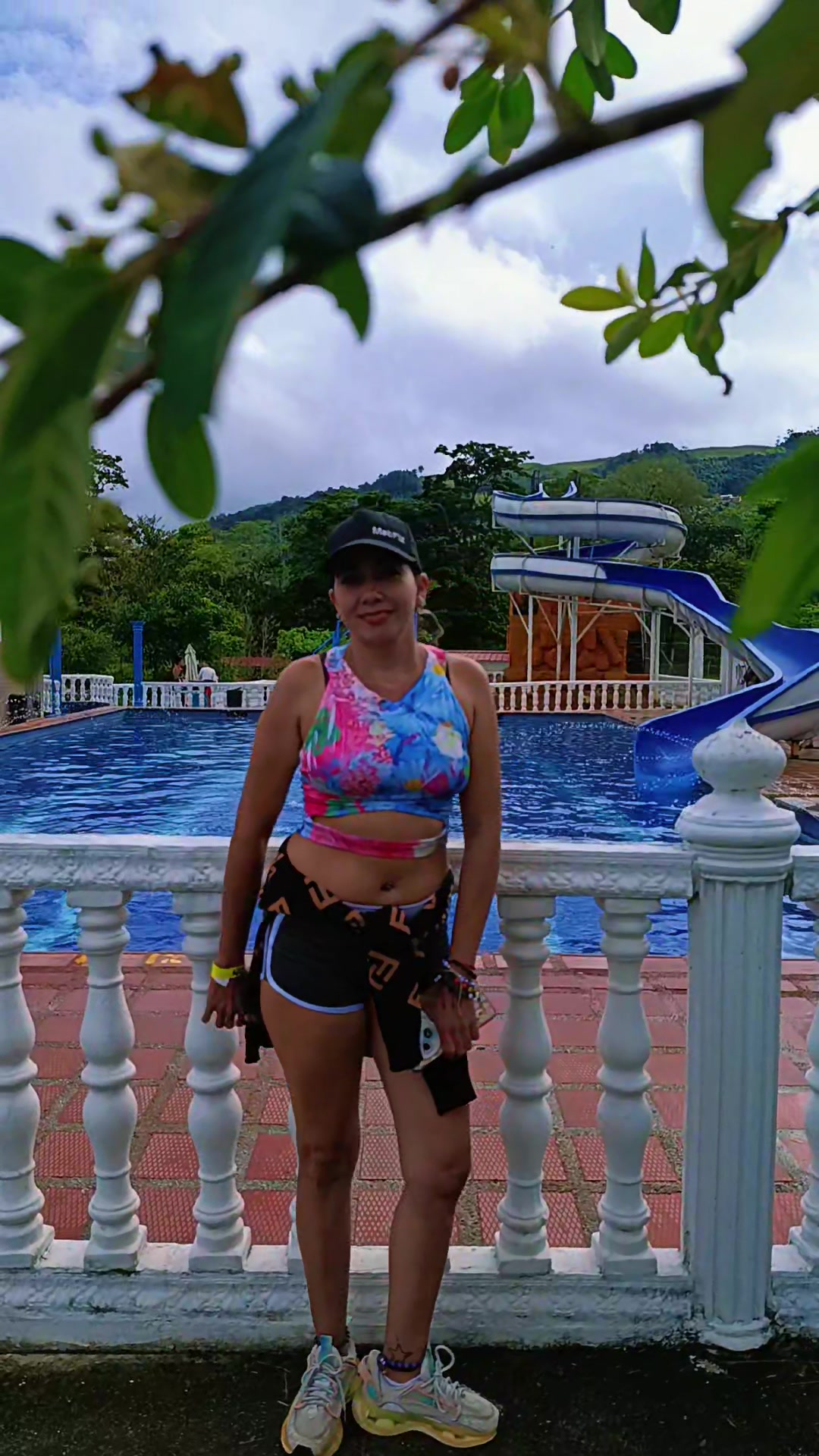 @Diana. Te Sigue
