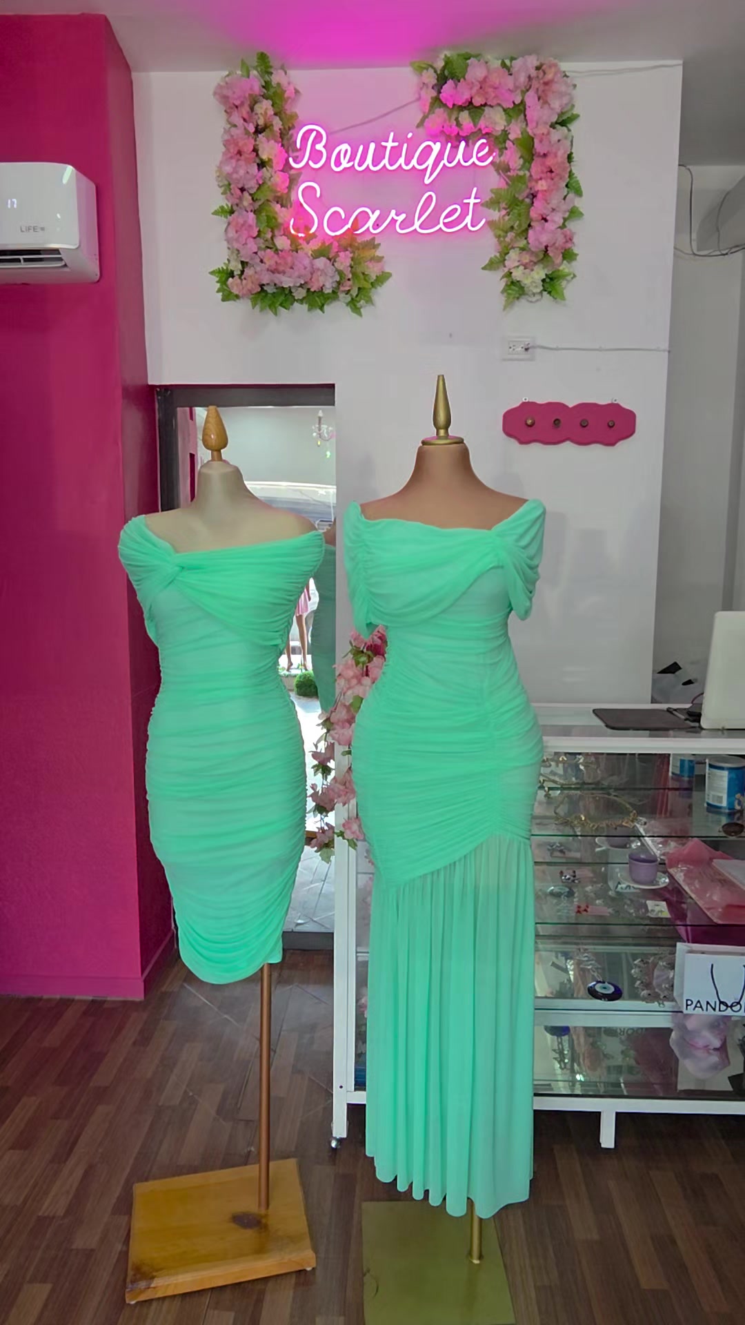 @Boutique Scarlet
