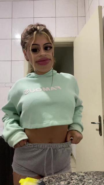 @_crvllho