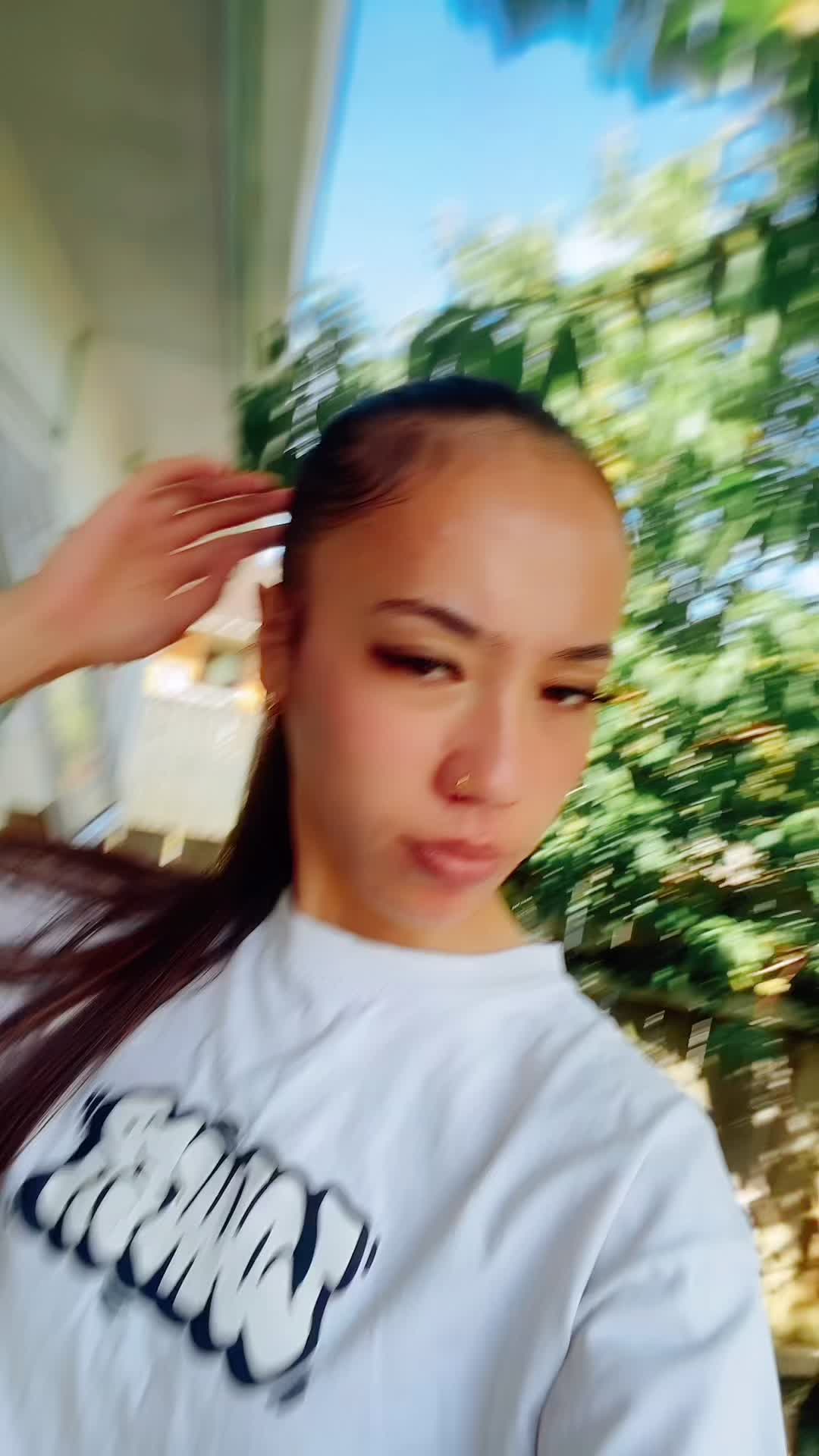 @liviana