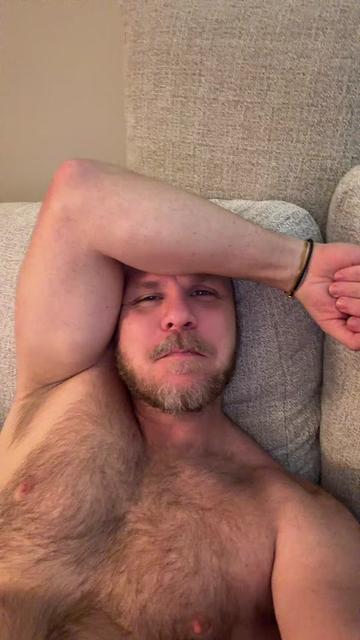 @Jakethafuzzball