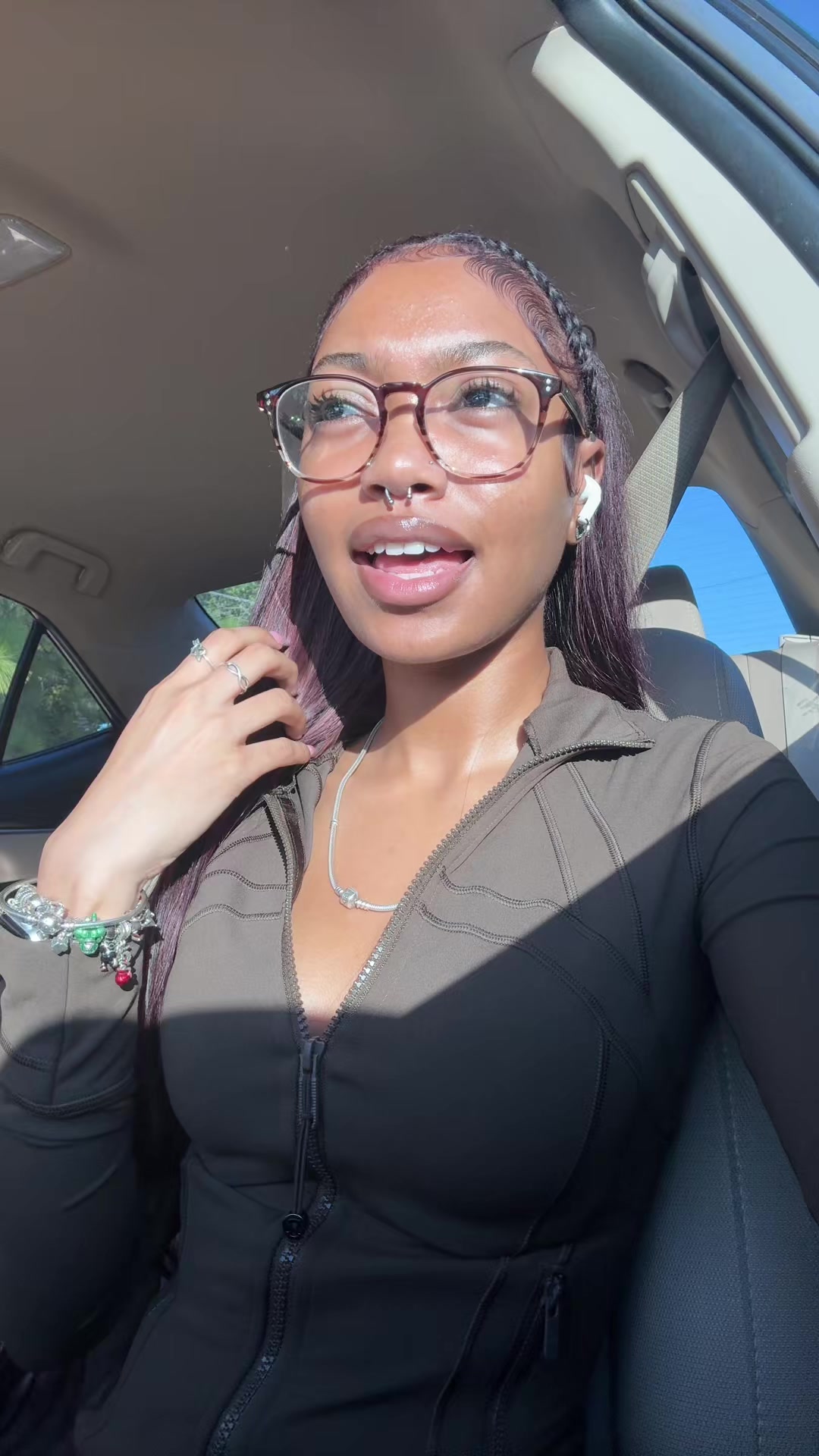 @￶