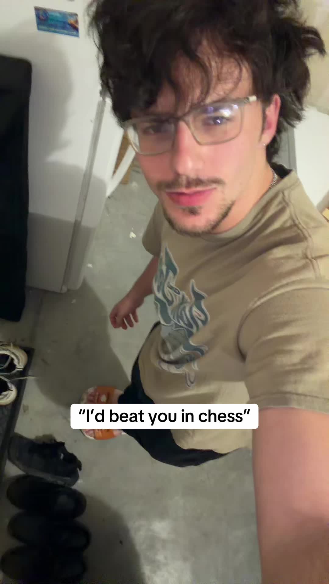 @e t h a n E n n i s