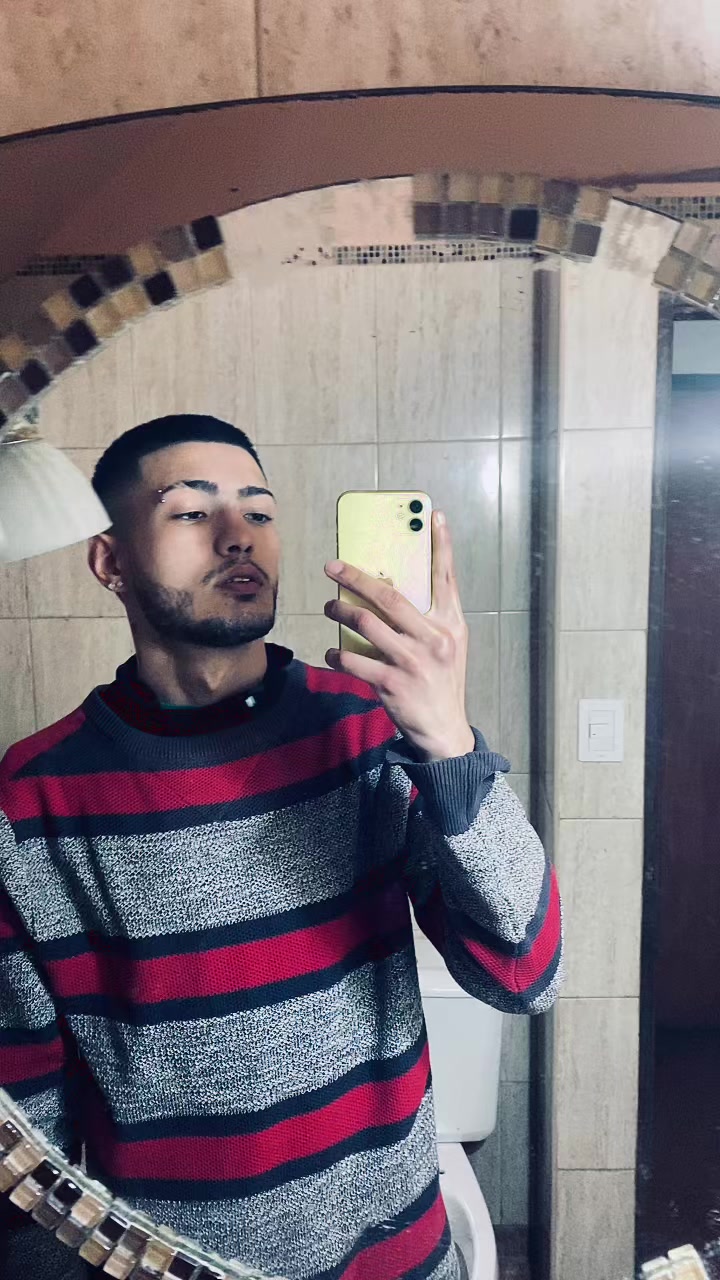 @Elcuelloo🗽