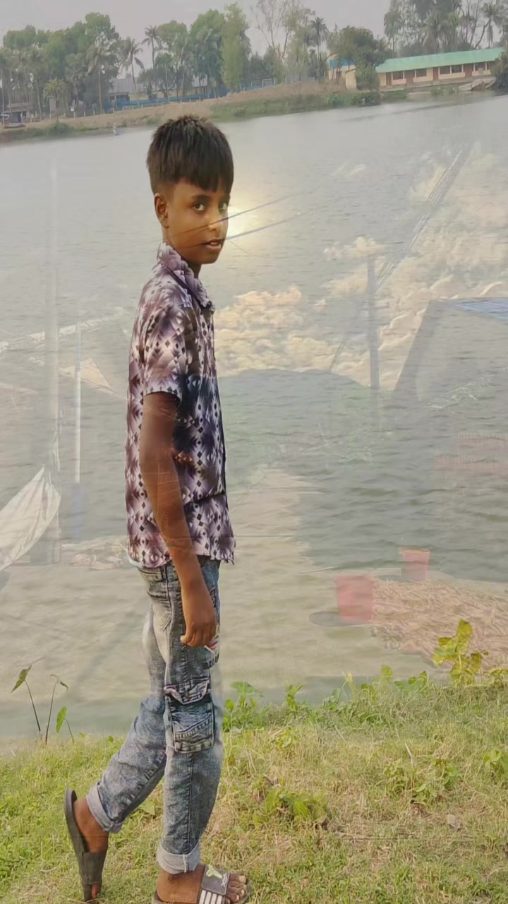 @কঁষ্টেঁ ভঁরাঁ জিঁবঁনঁ আঁমাঁরঁ