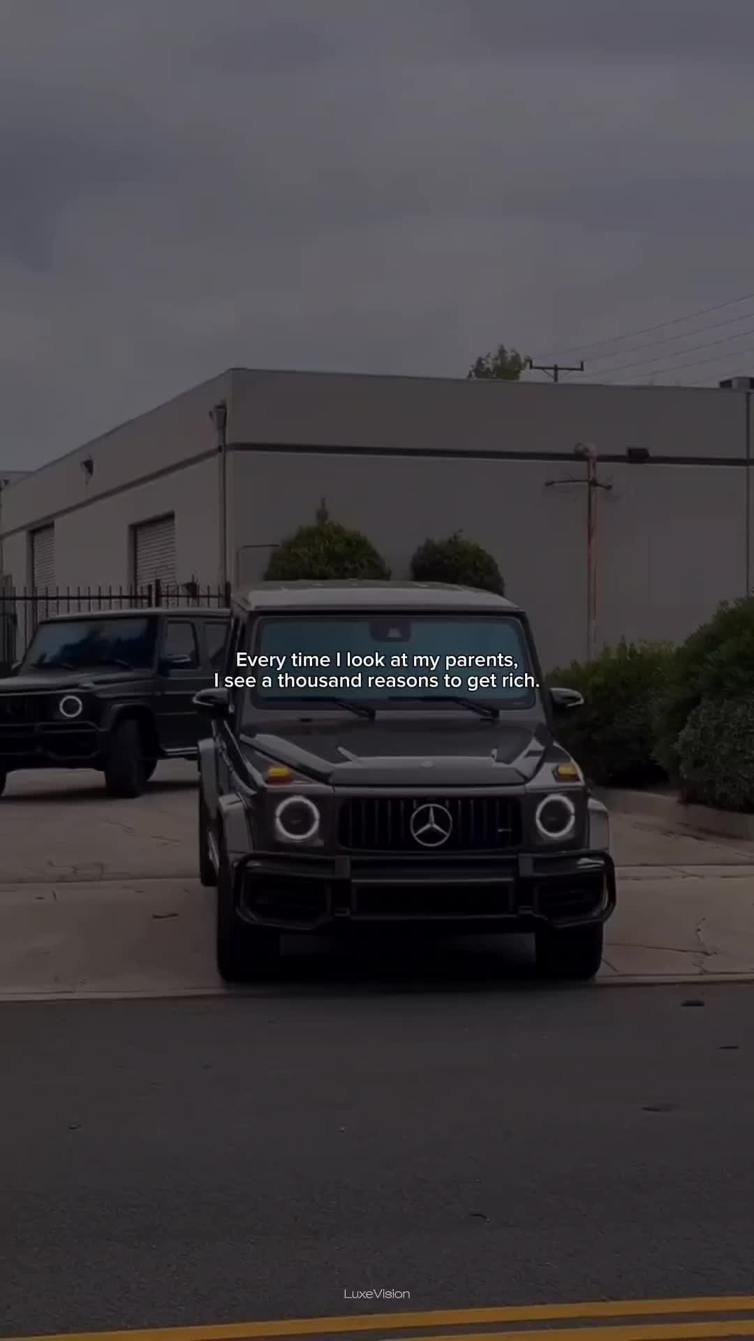 @LuxeVision