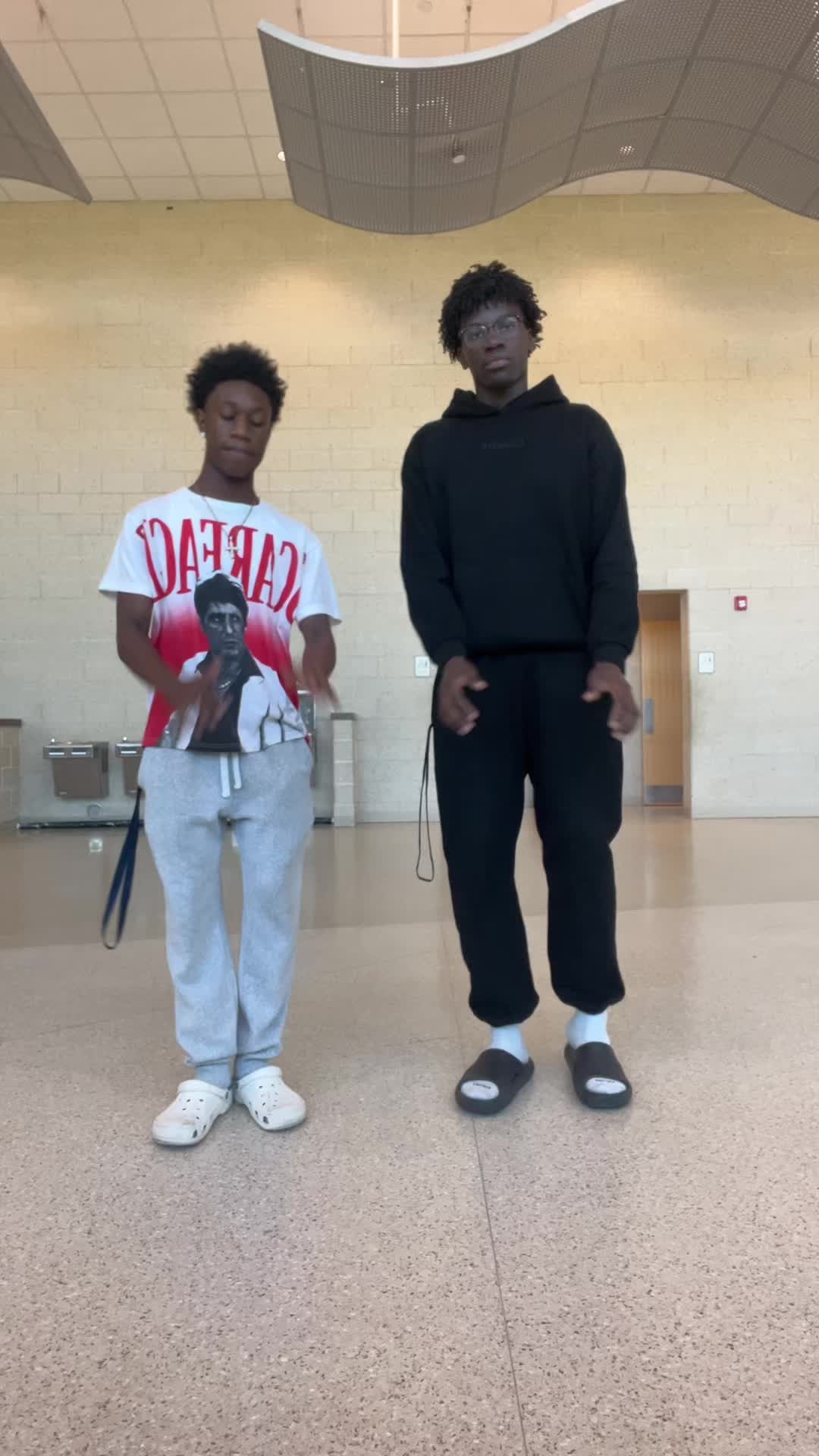 @🤨