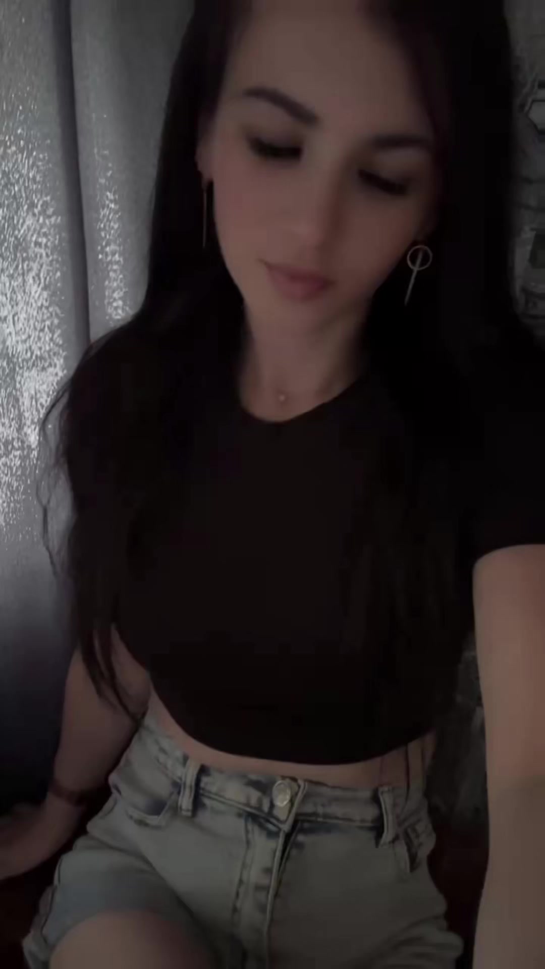 @Valintina