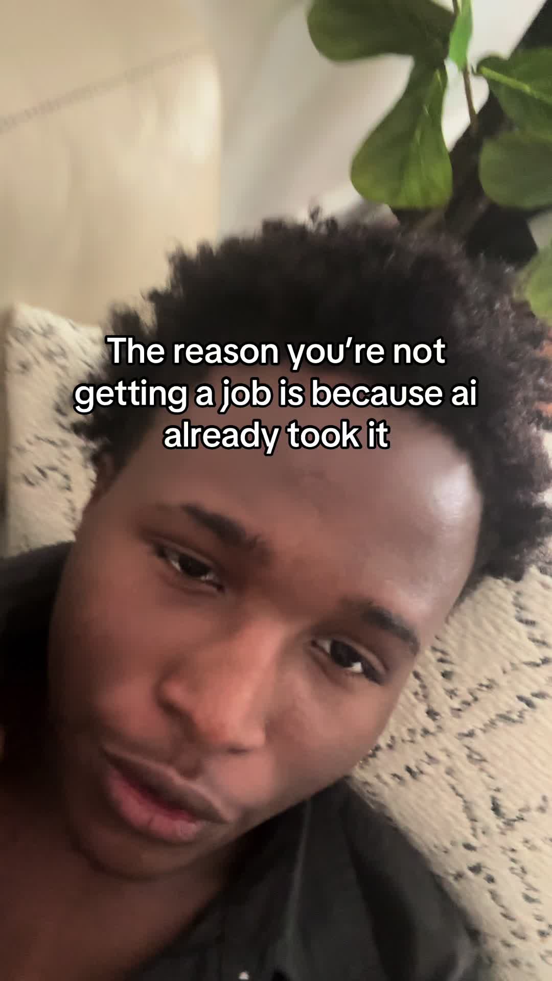 @⃟