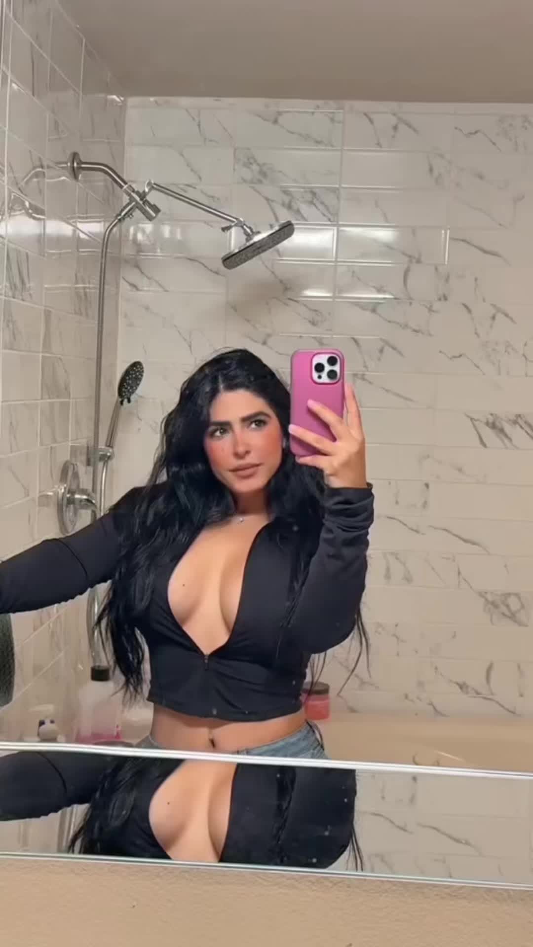 @Naylea 𑣲