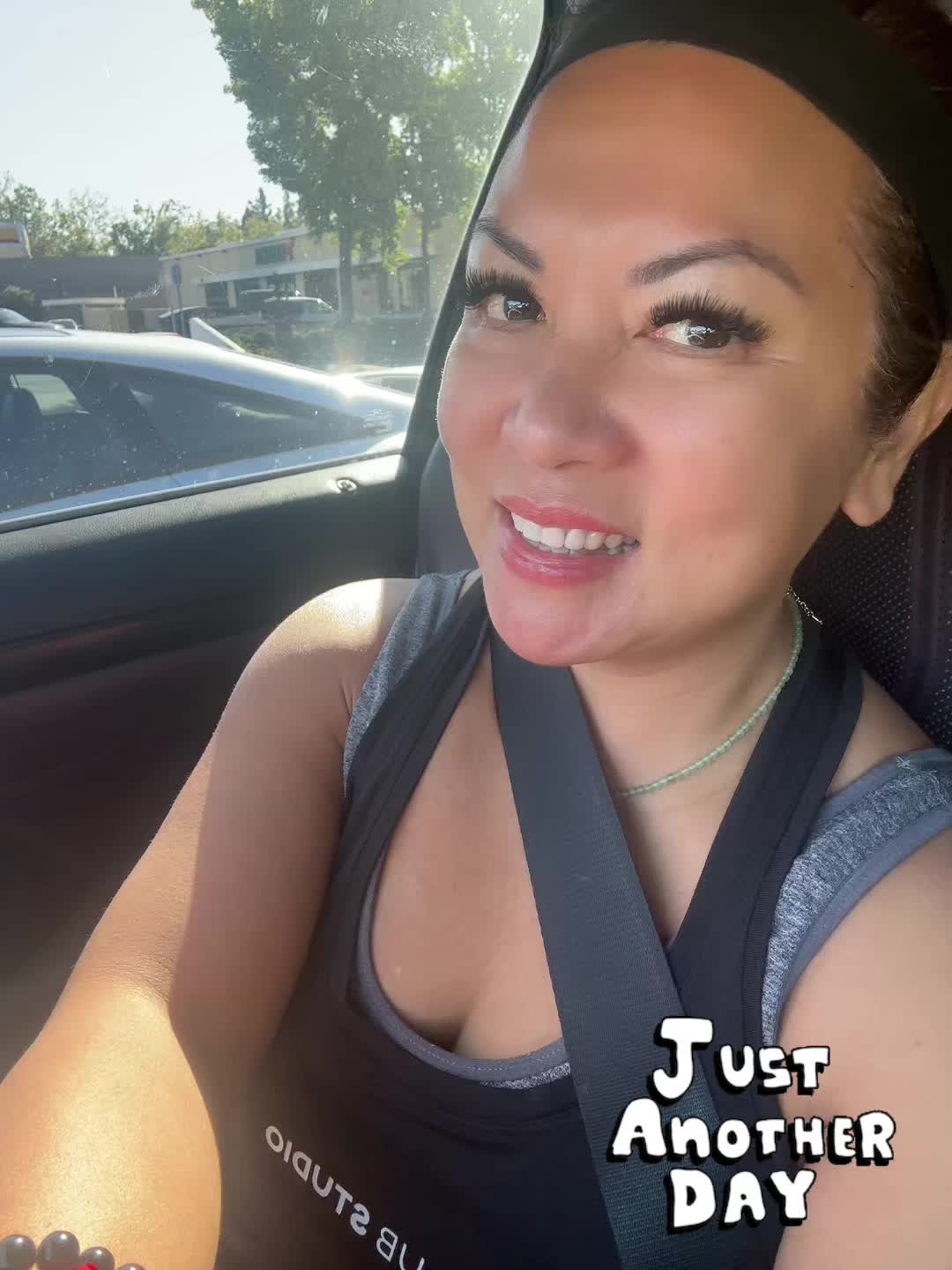 @Bella