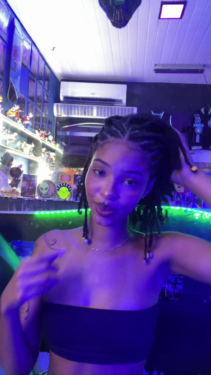 @Hipólito