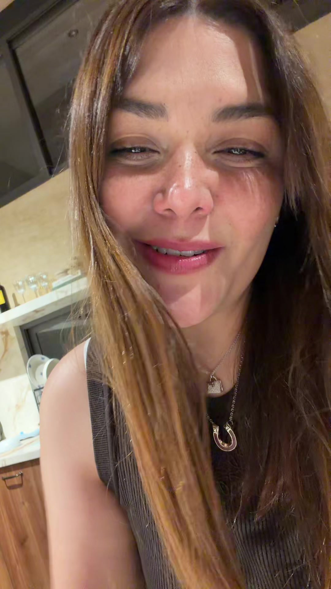 @YURIDIA