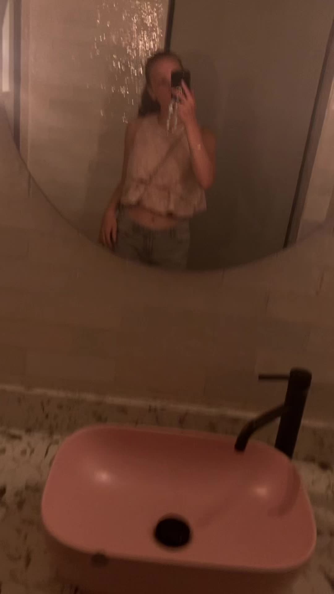 @Nina