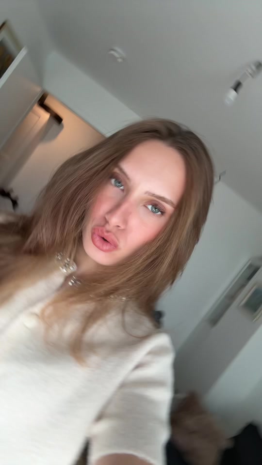 @Eżem