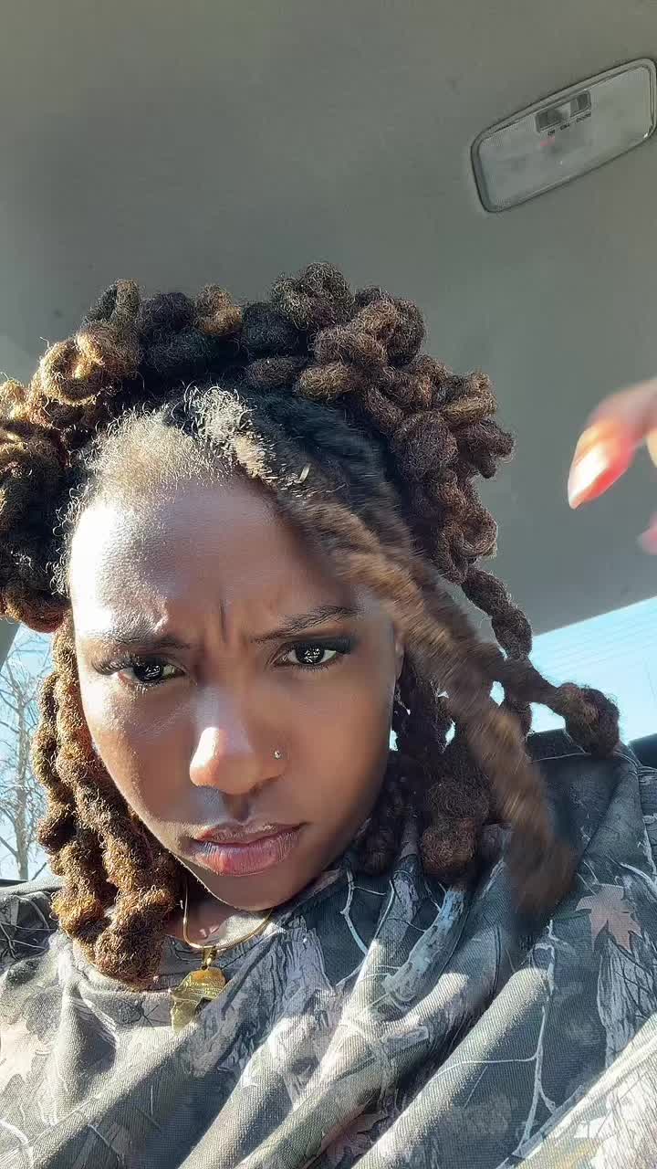@nia