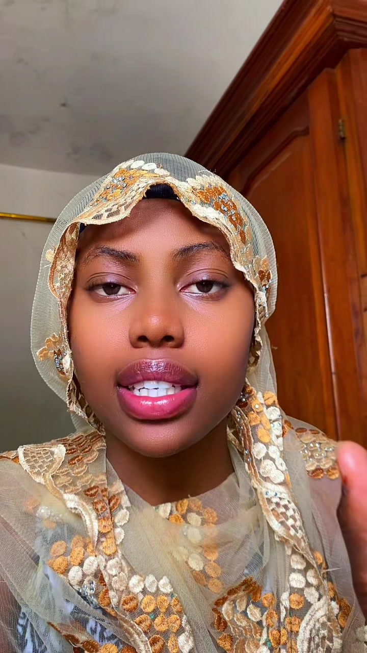 @Fille curieuse 🧐