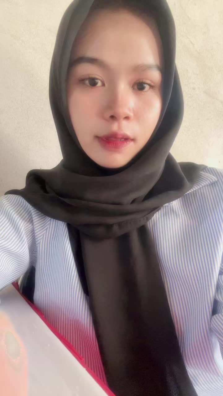 @thissntia_