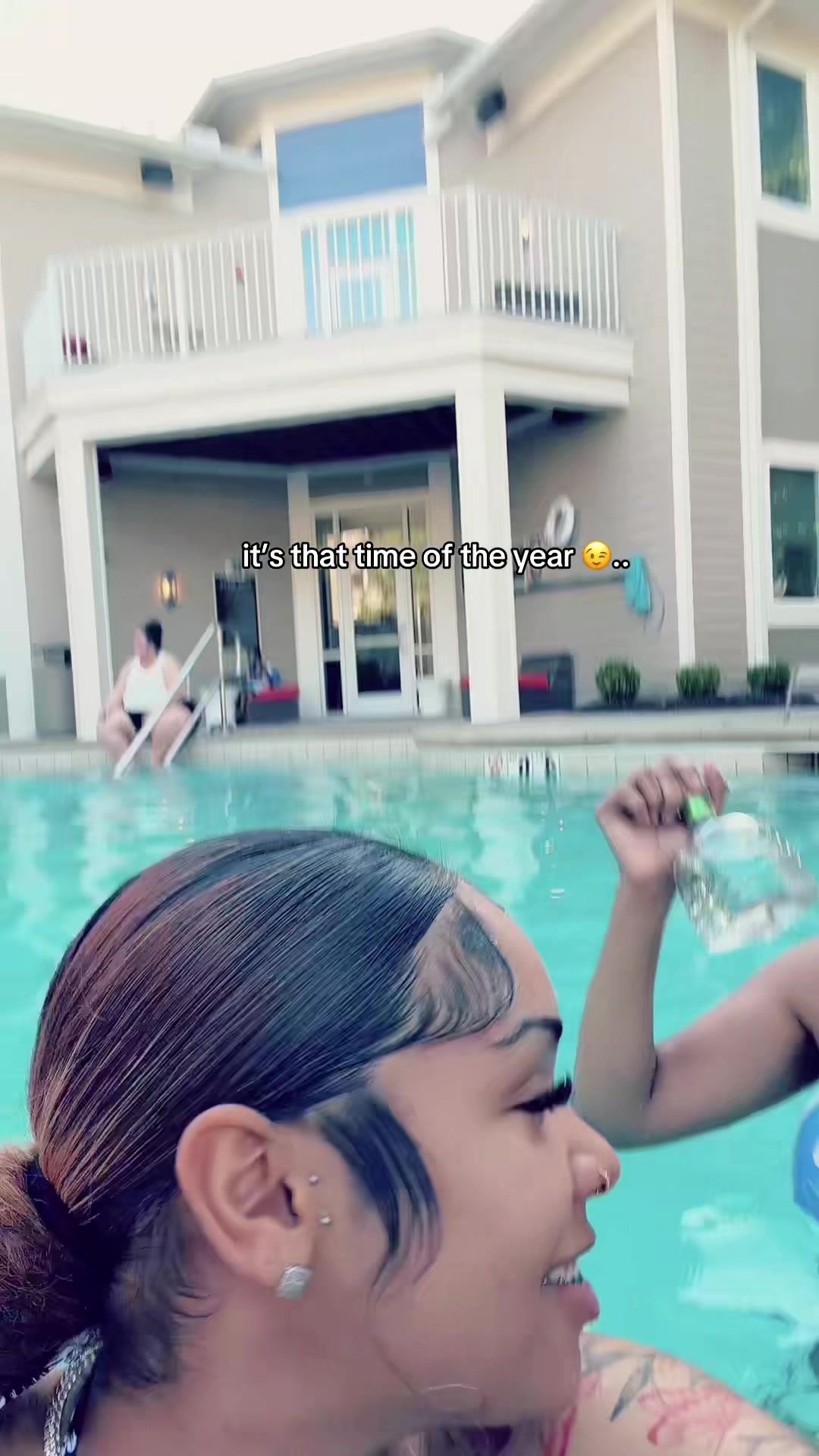 @notrllymariii