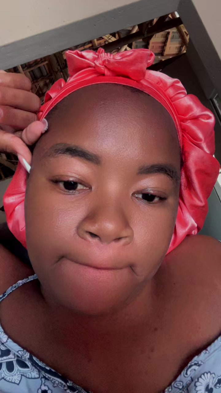 @Ofentse
