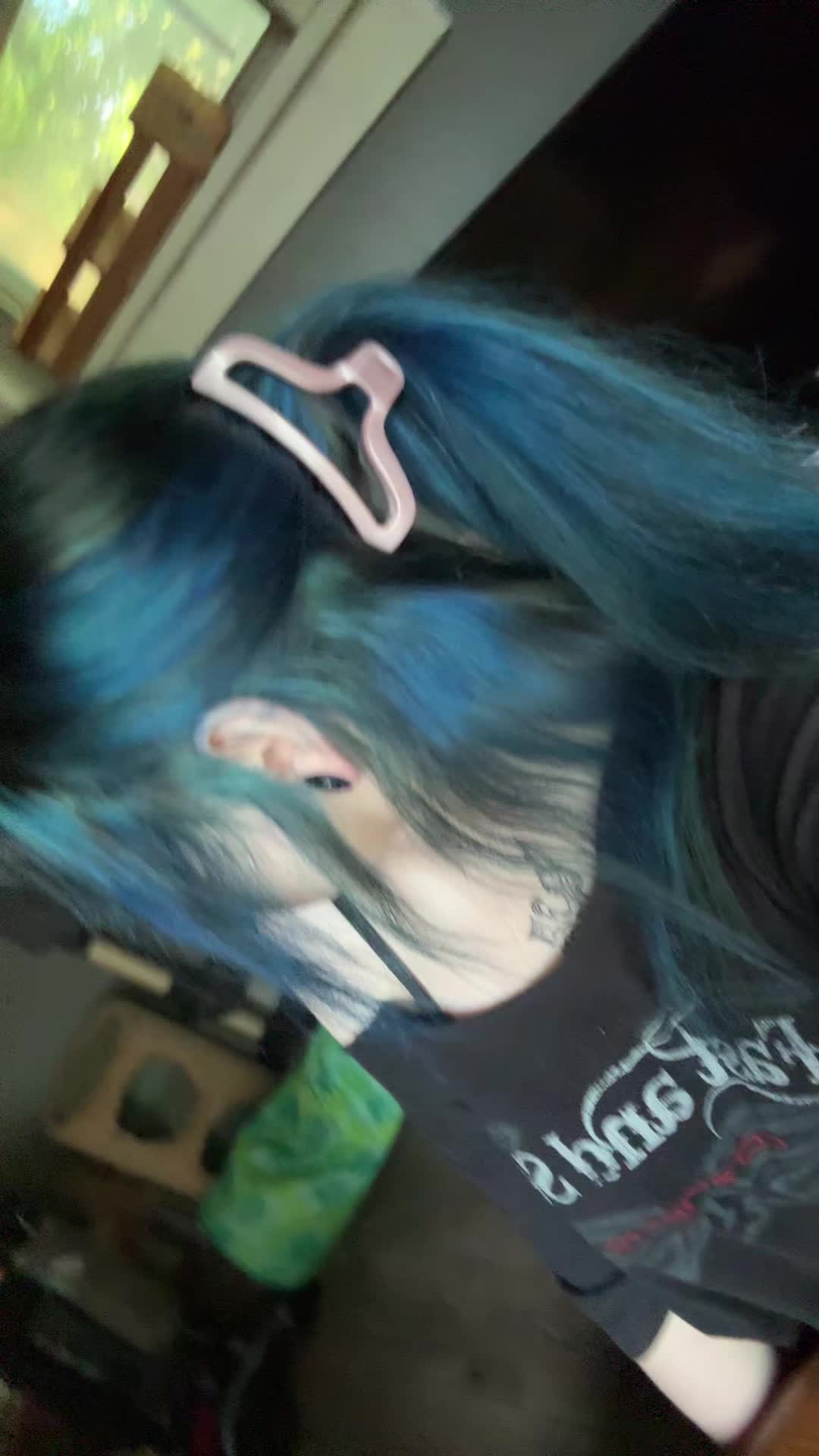 @alayzsaa