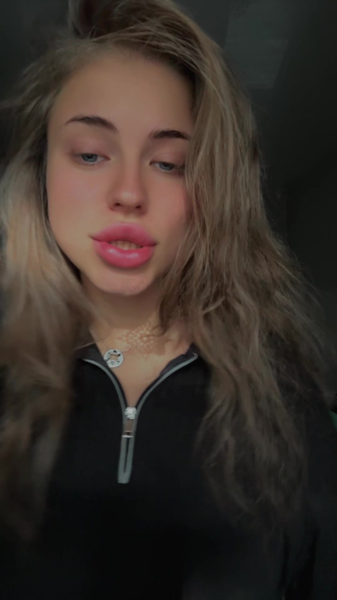@v.iktoriaaaa