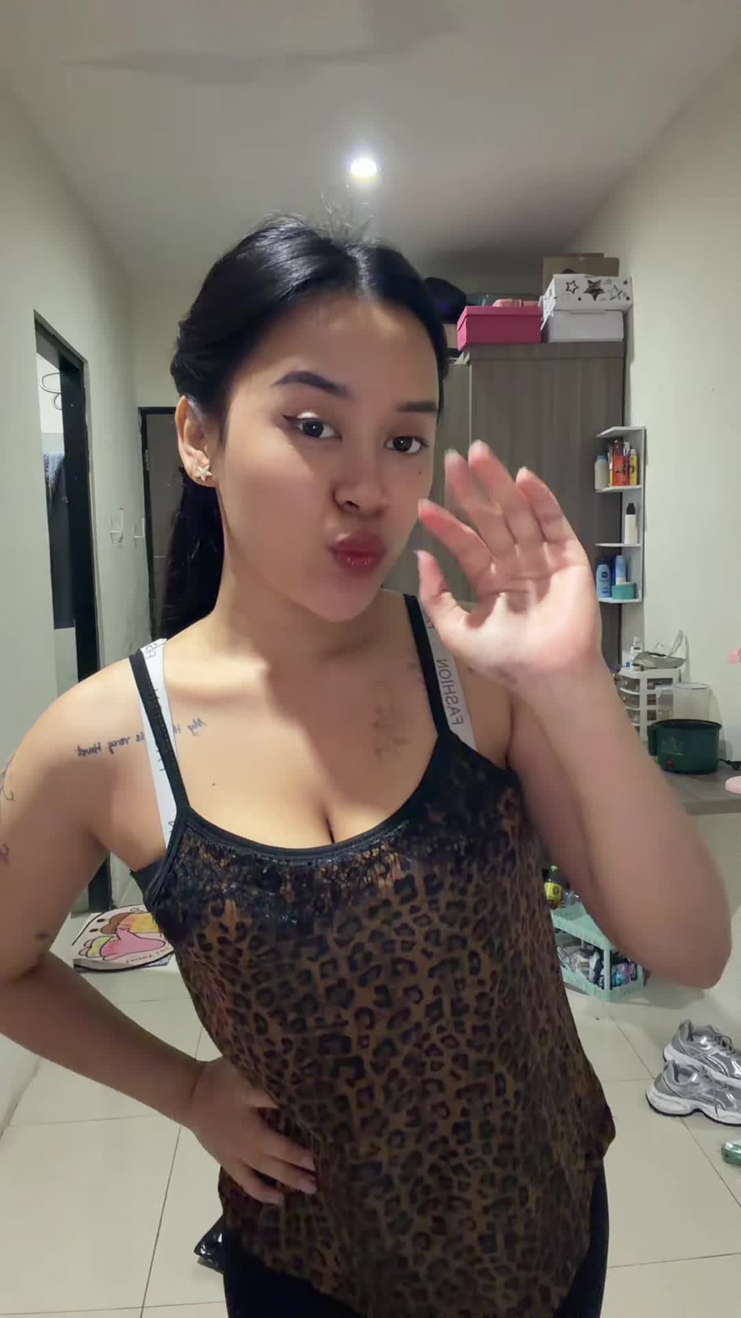@Chin