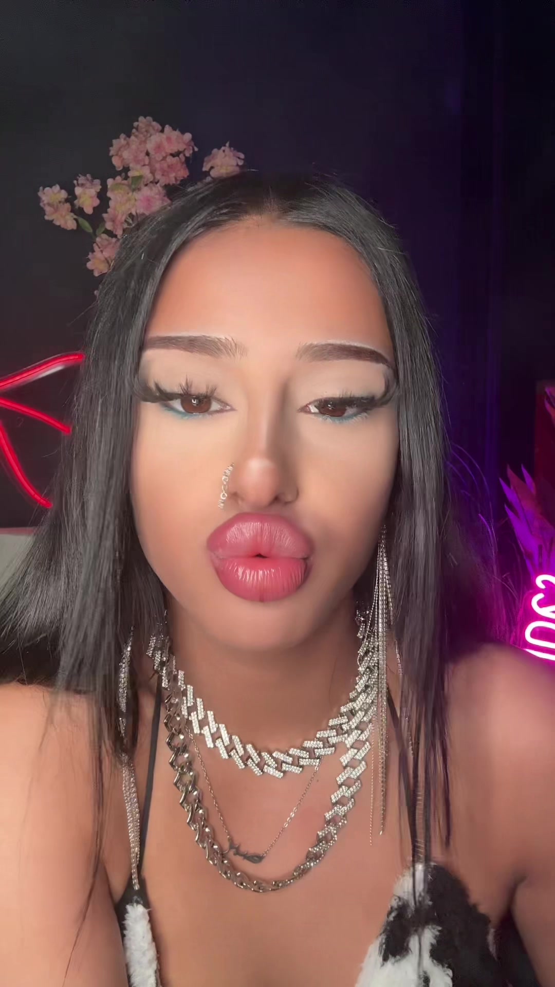 @M E R Y