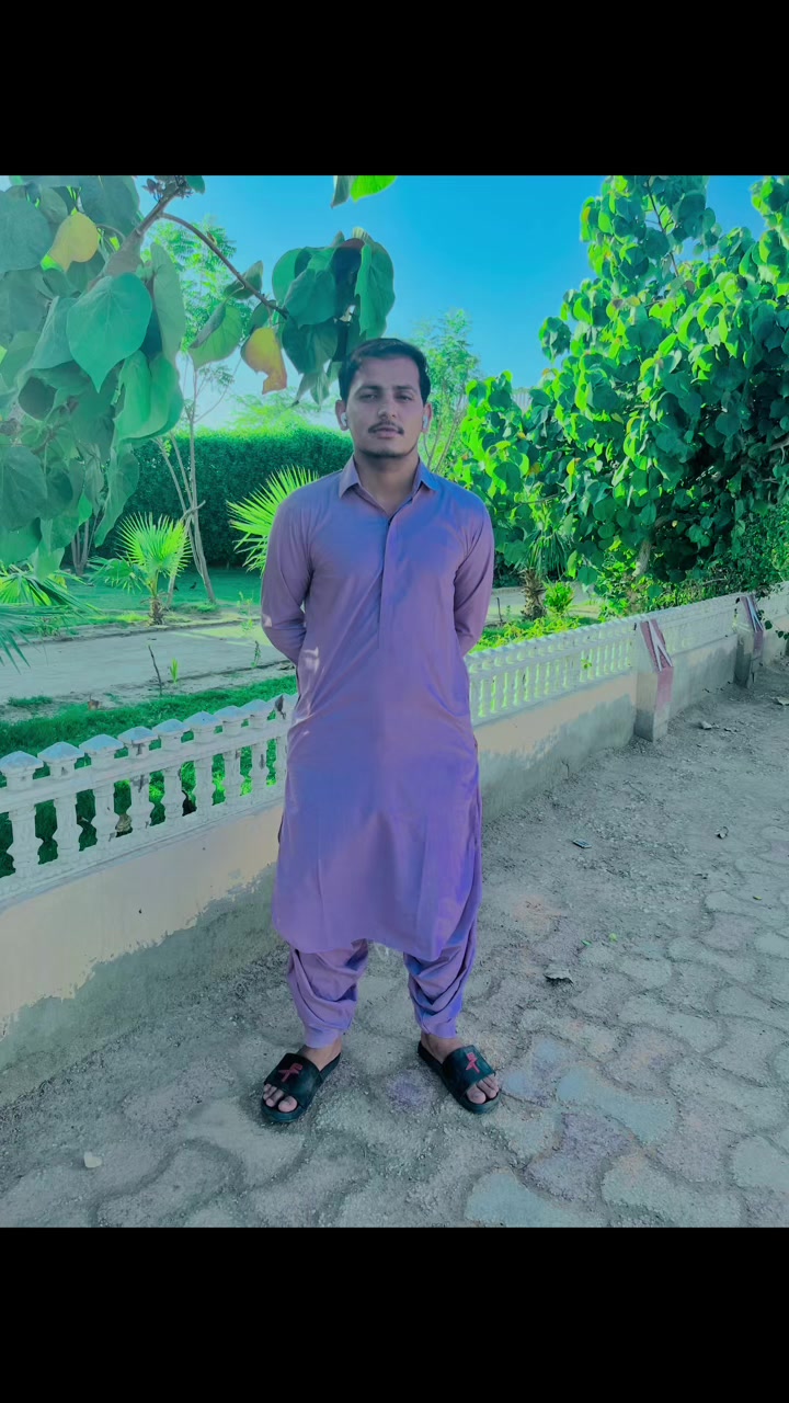 @BeWaFa💔DuNiYa 🌹