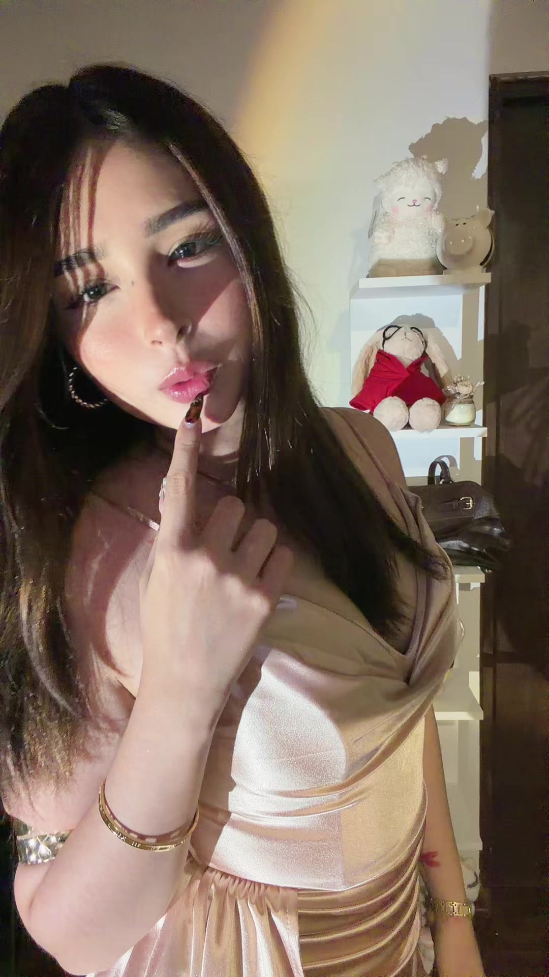 @Ani 🧃