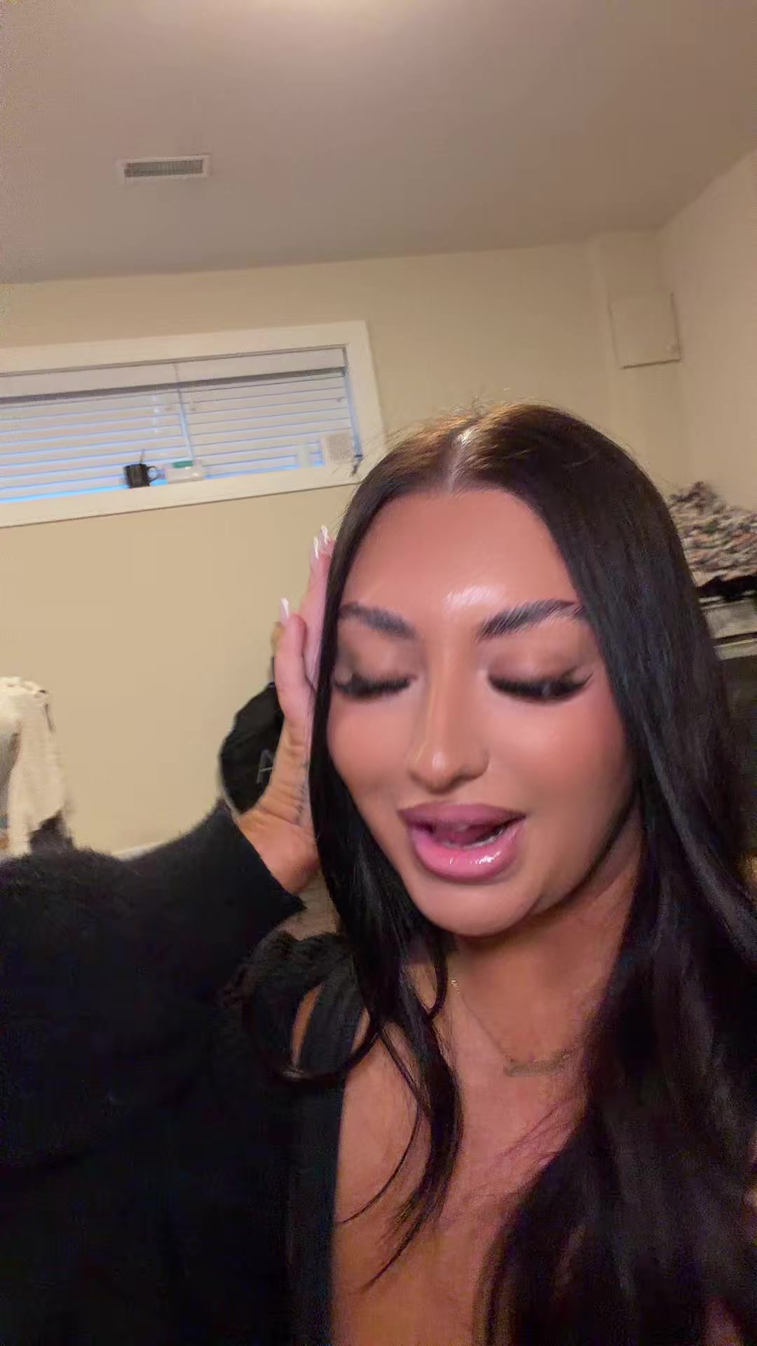 @Em🌶️