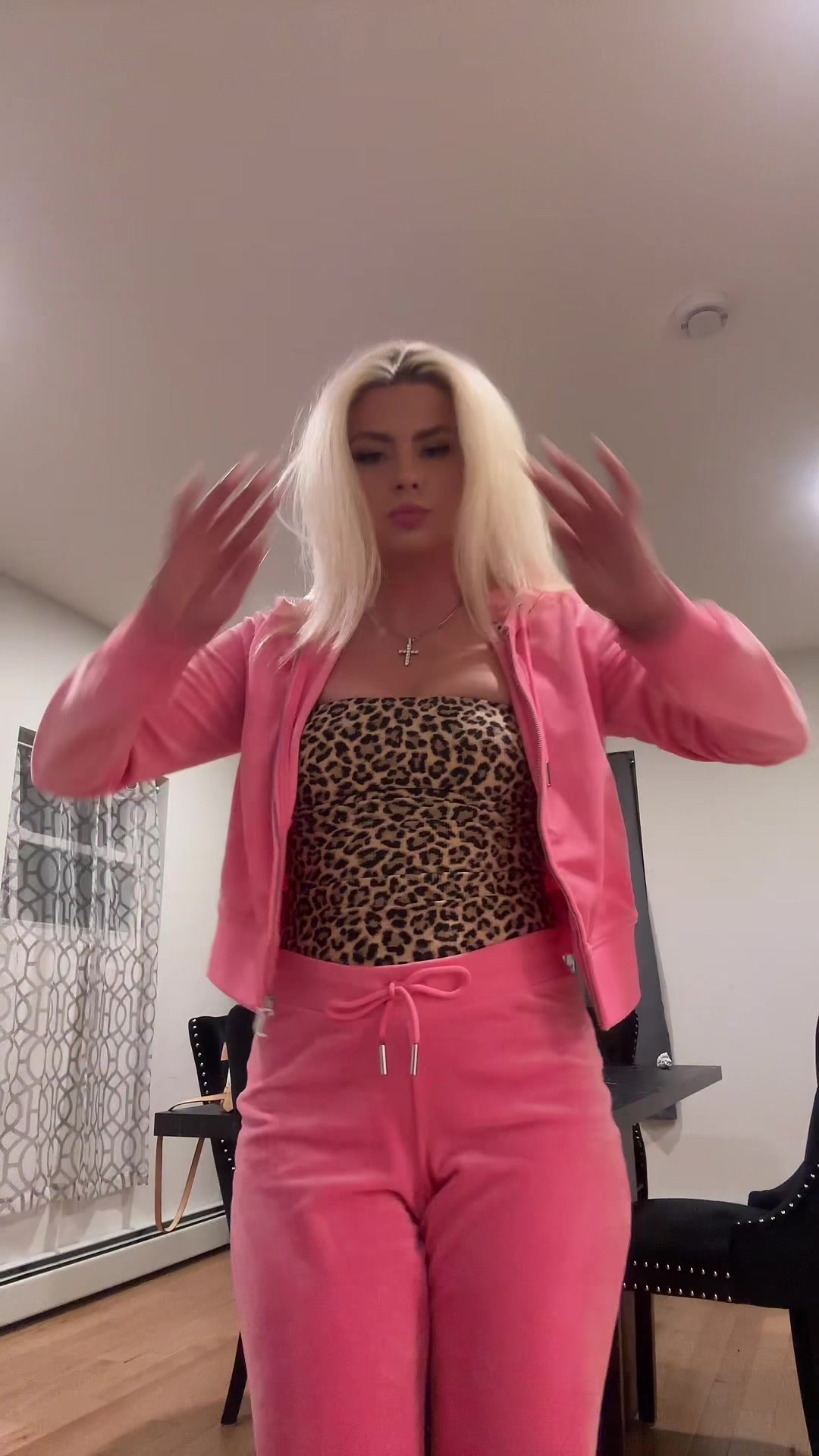 @Victoria Angelica