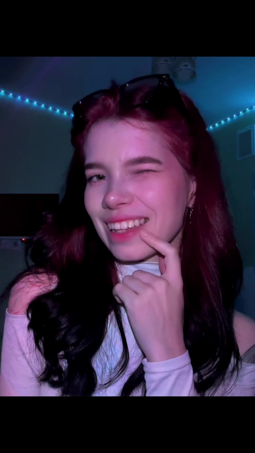 @V🚩